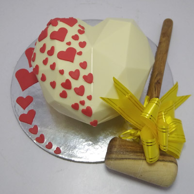 Gorgeous Pinata Cake