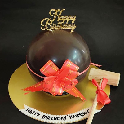 Tempting Pinata Cake