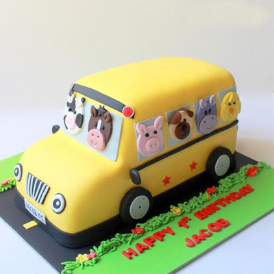Farm Animals Bus Theme Cake